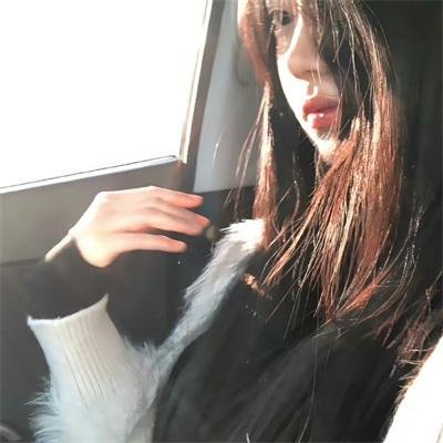 姐妹狂欢行封面